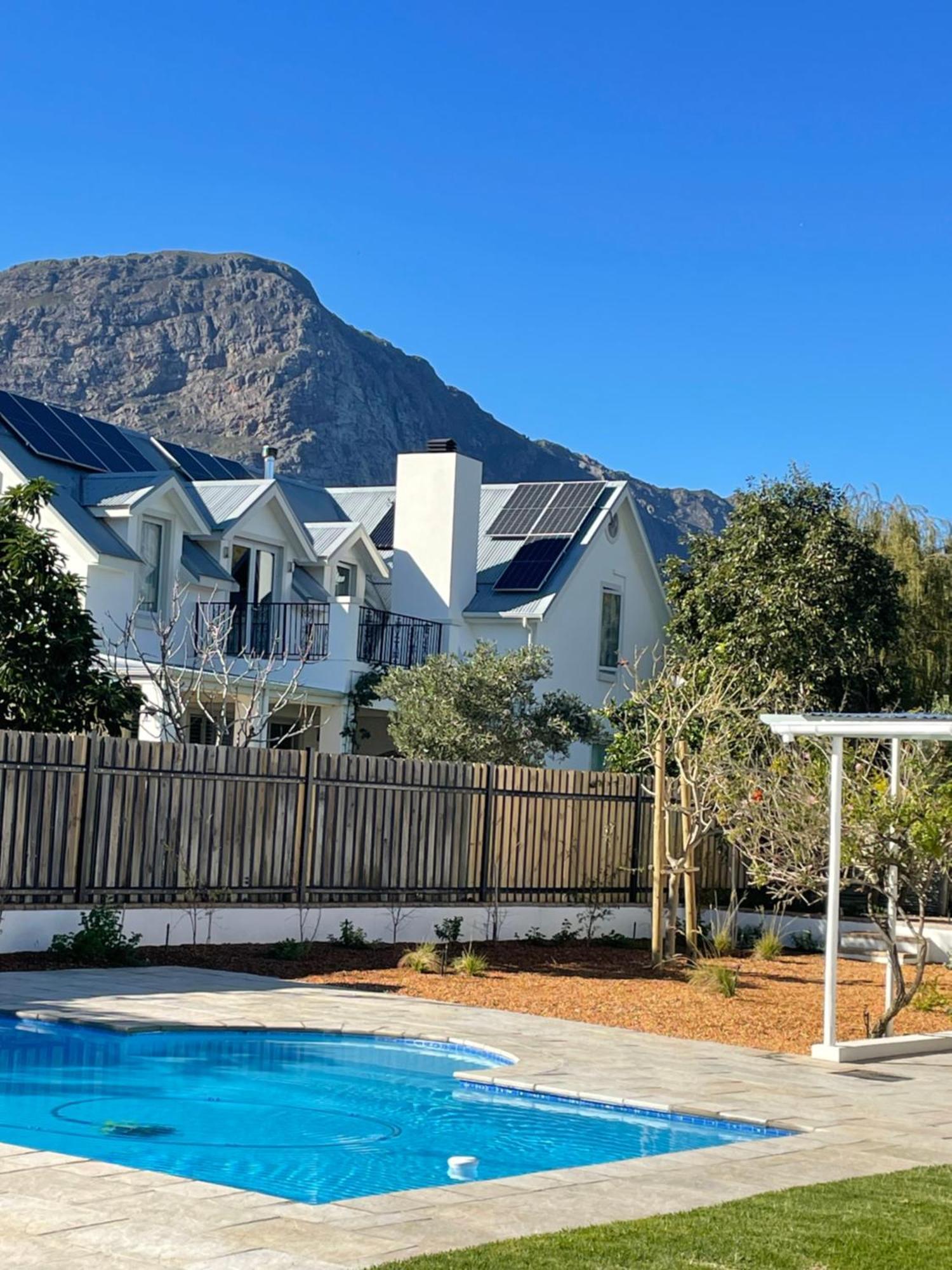 Largest One Bed Apartment & Private Pool In The Hoek Franschhoek Exterior photo